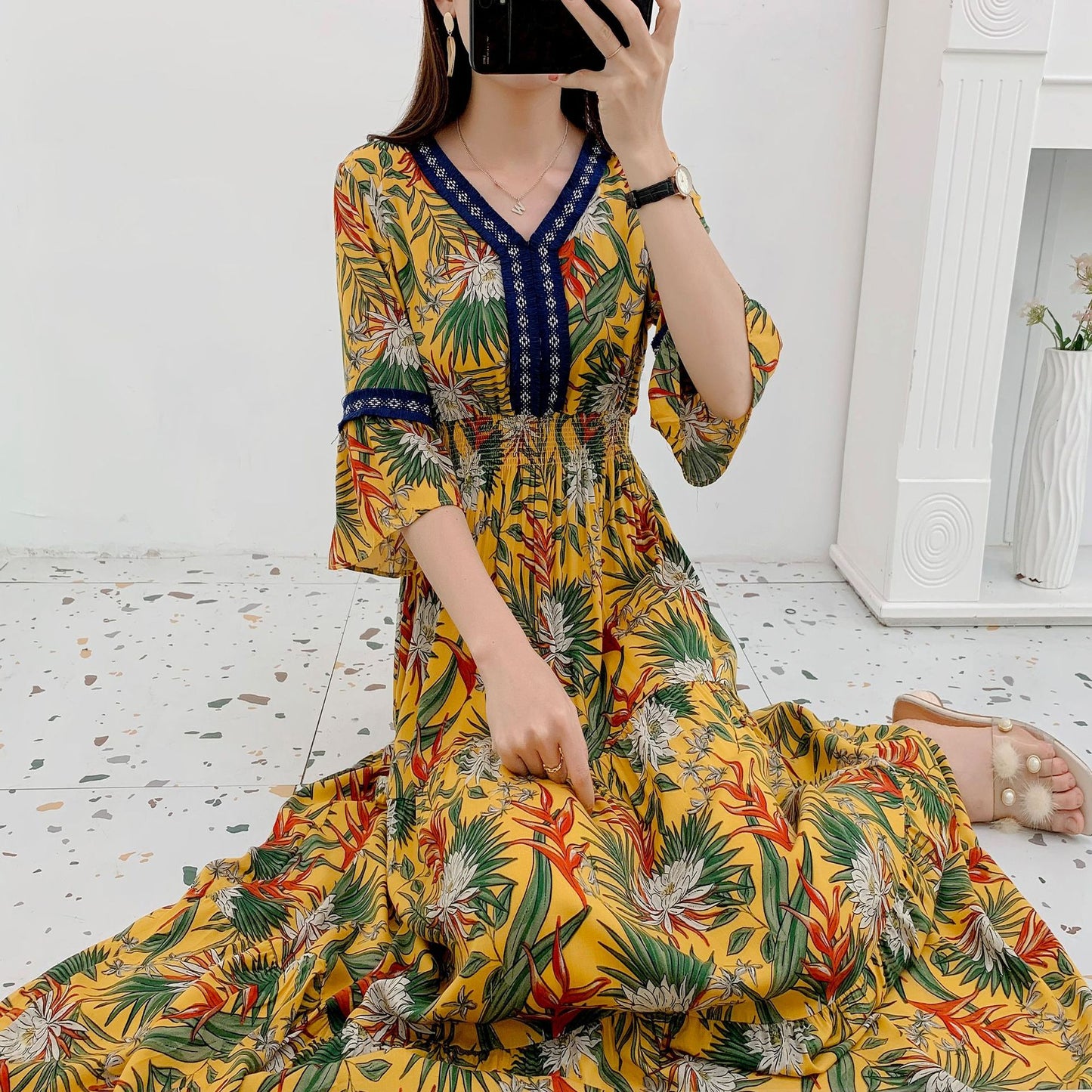 Women's V-neck Mid-sleeve Bohemian Floral Dress