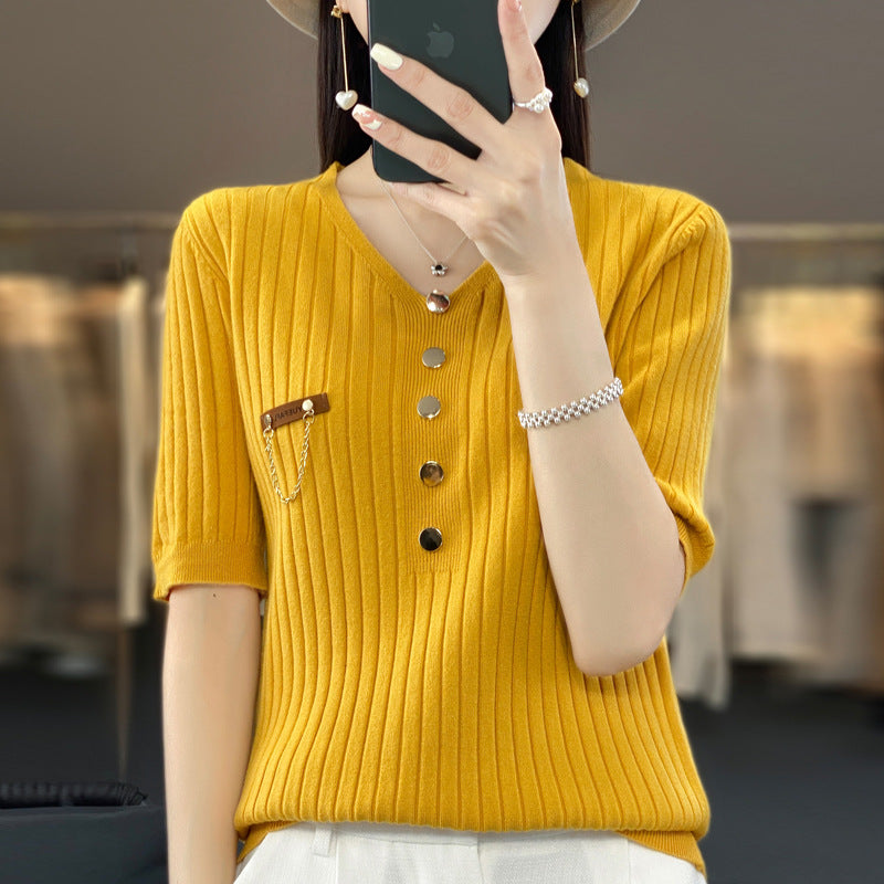 Women's Fashionable V-neck Solid Color Single-breasted Sweater Top