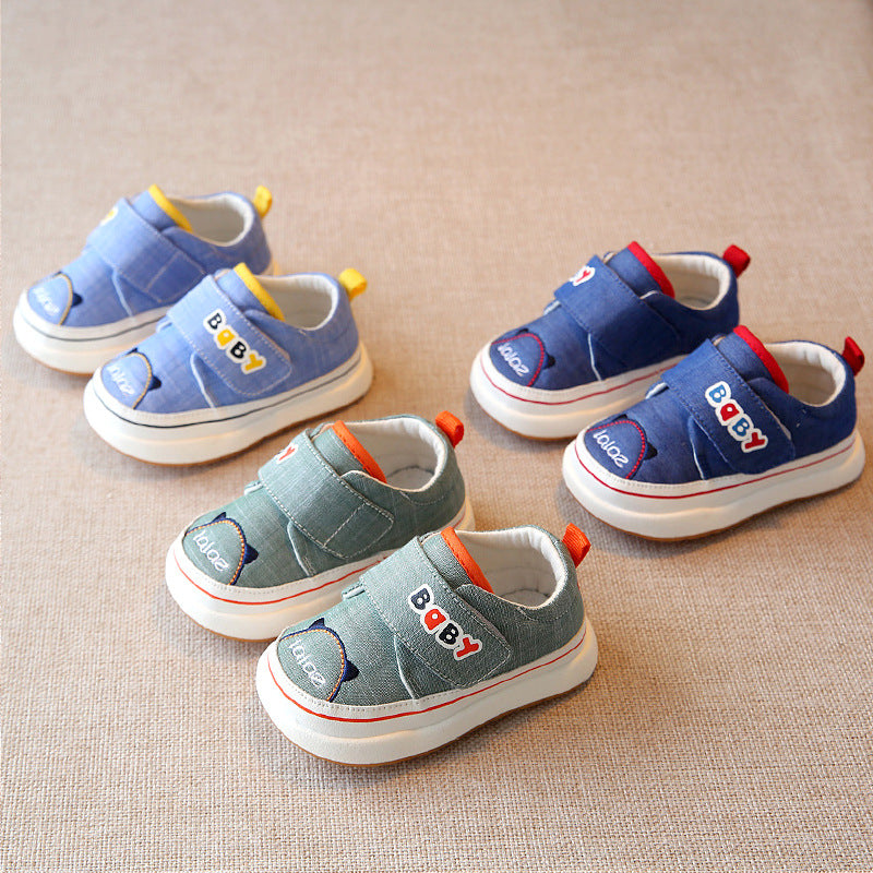 Children's soft-soled toddler shoes