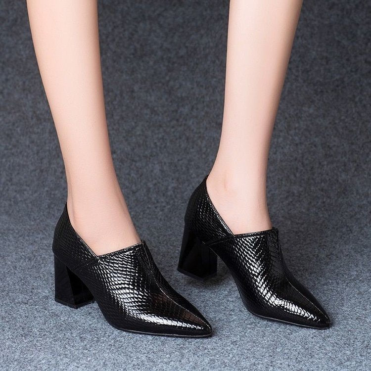 Pointed-toe Slip-on Thick High Heel Fashion Casual Large Size