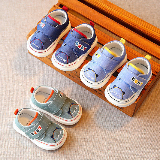 Children's soft-soled toddler shoes