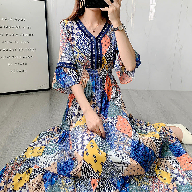 Women's V-neck Mid-sleeve Bohemian Floral Dress