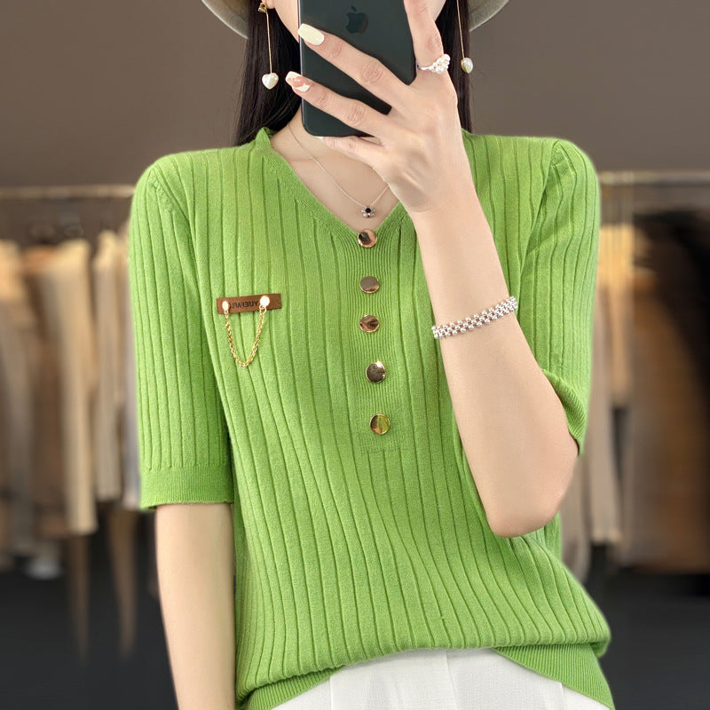 Women's Fashionable V-neck Solid Color Single-breasted Sweater Top