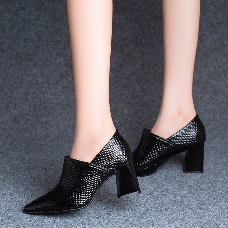 Pointed-toe Slip-on Thick High Heel Fashion Casual Large Size