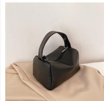 Spring New Fashion All-match Chain Hand Bag